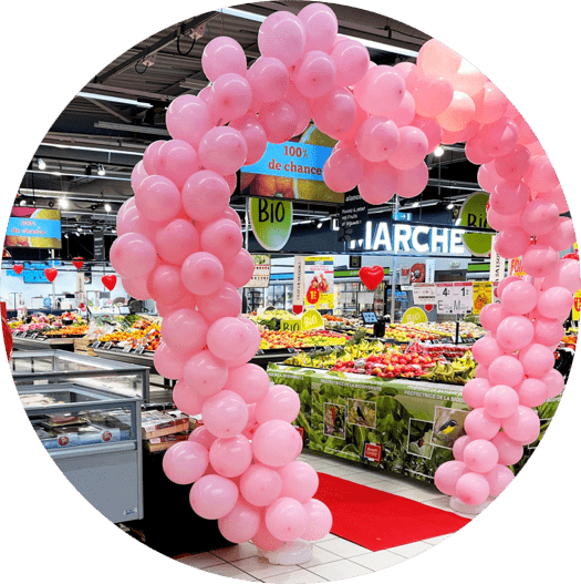 Casino - arche de ballons en forme de coeur - op st valentin