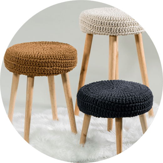 Celio-tabourets en bois pour vitrine